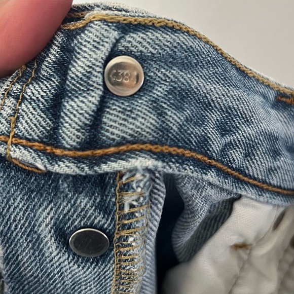 Levi’s 501 Straight Leg Very Distressed Worn-In Jeans Made In Haiti Size W33xL34 - Picture 10 of 14